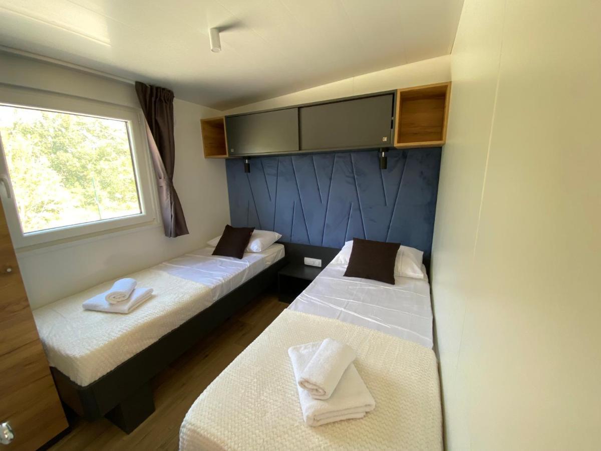 Mobile Home Saky, Biograd Na Moru Exterior foto